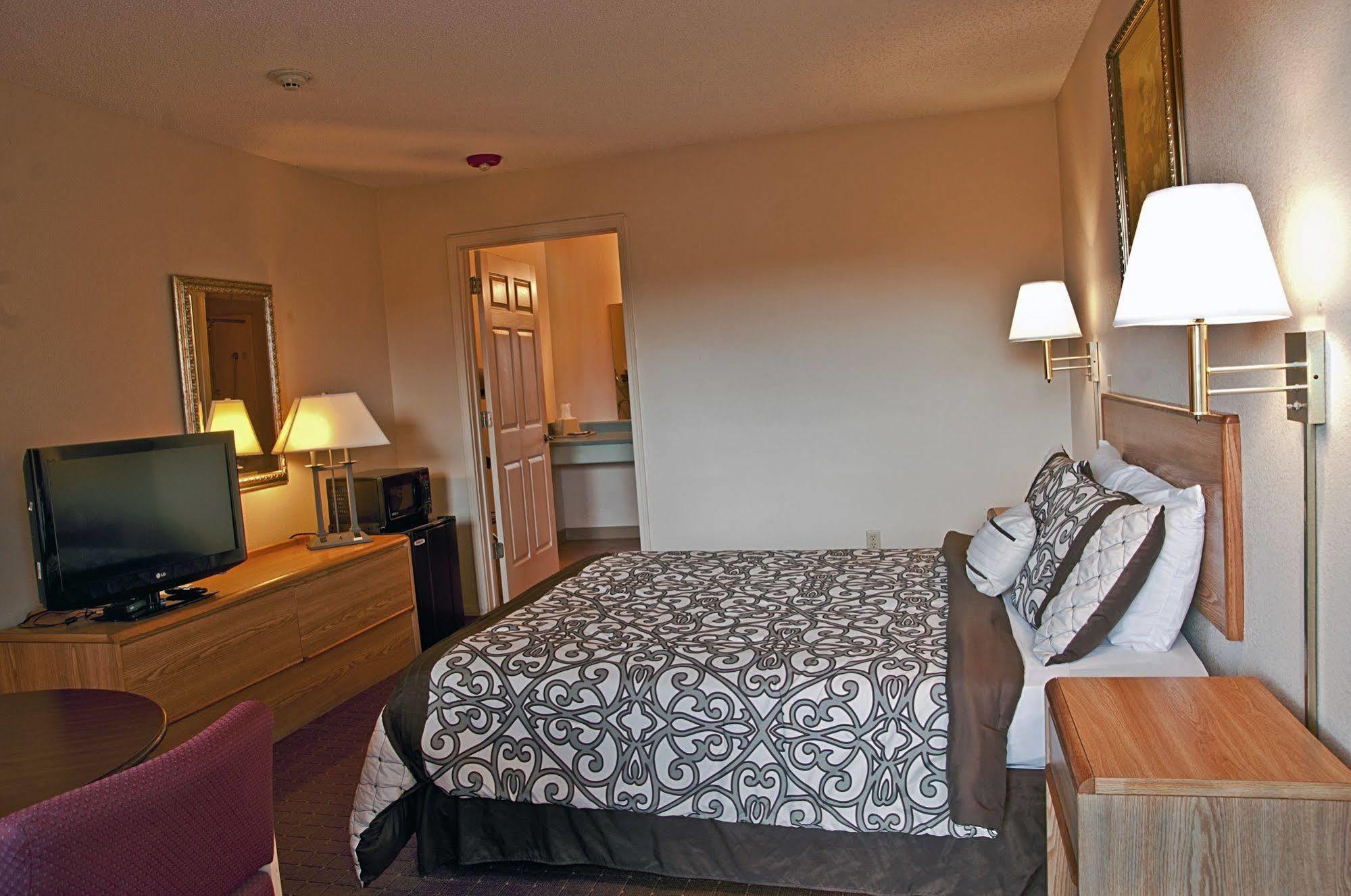 Regency Inn 尤里卡斯普林斯 外观 照片